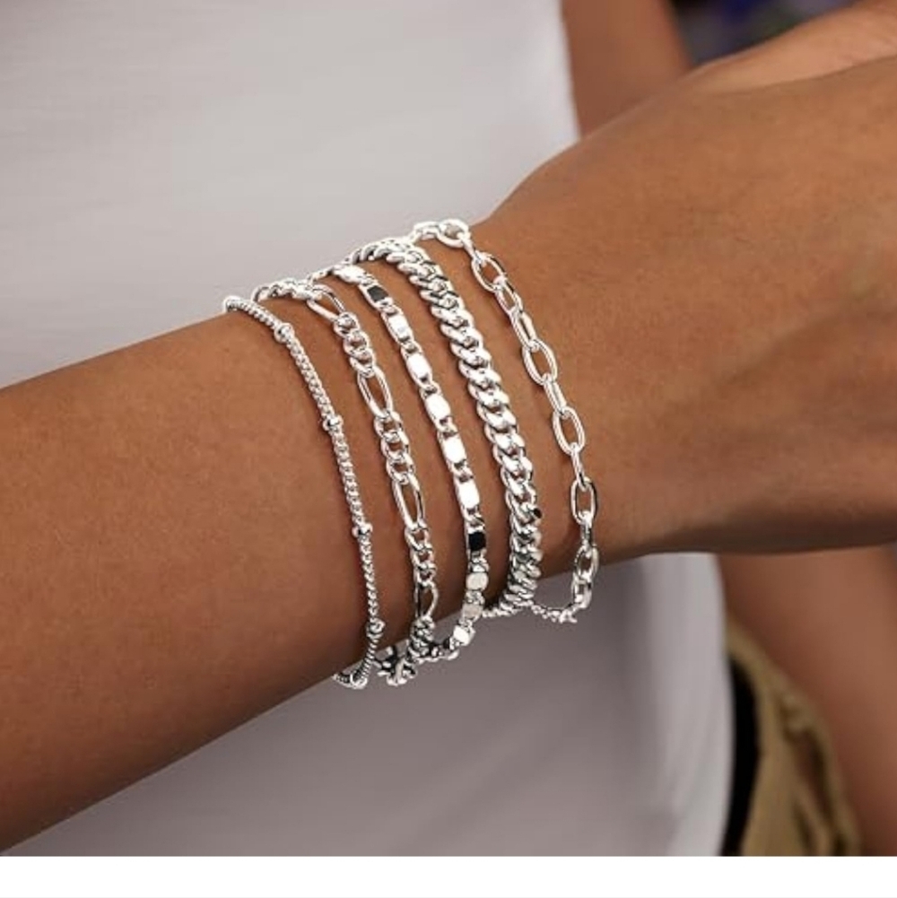 Elegant Silver Bracelet Set